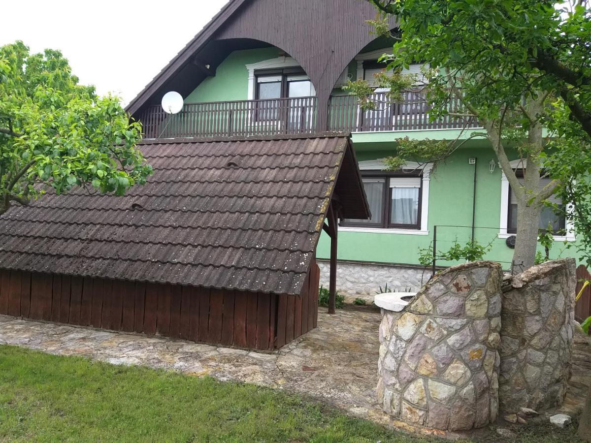 Tavasz Nyaralo Villa Poroszlo Ngoại thất bức ảnh